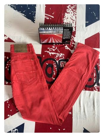 Jeans Celio rouge straight fit taille 38 C15