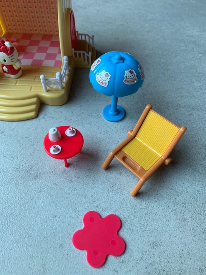 Lot jouet café shop hello kitty avec terrasse et accessoires sanrio - photo numéro 4