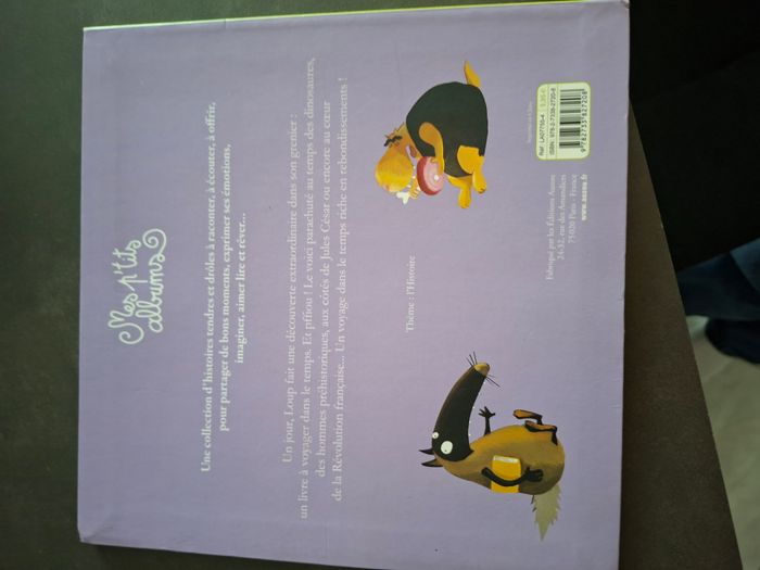 Livre loup qui voyageait dans le temps - photo numéro 2