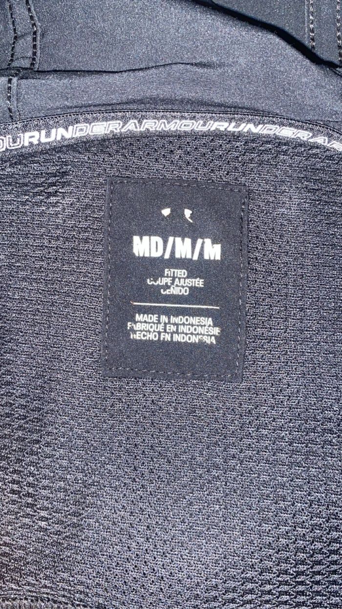 Survêtement Under Armour Noir Authentique Taille M – Veste neuve + Bas logo abîmé - photo numéro 2