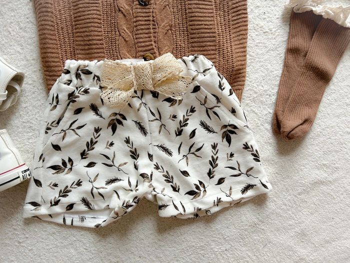 Ensemble short créatrice noeud et gilet 7 ans neuf - photo numéro 3
