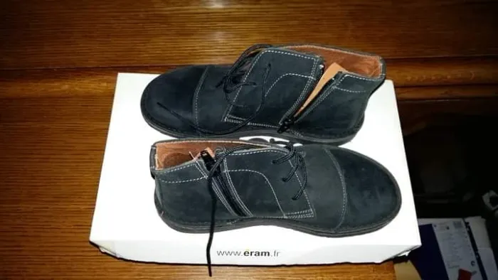Désert boots enfants neuves pointure 33 - photo numéro 2
