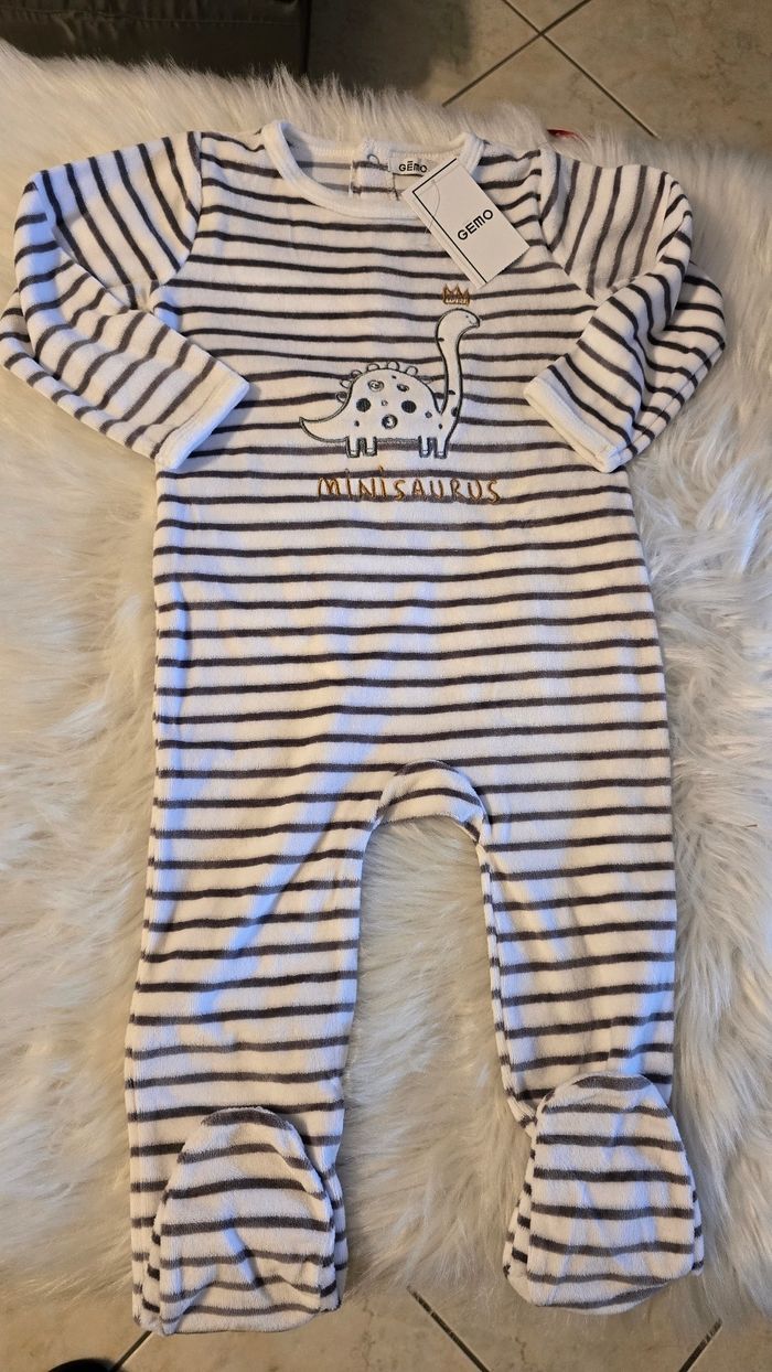 NEUF  (non porté)  🏷😍🥰🤩 superbe pyjama 24 mois garçon 💙🤩👌 - photo numéro 6