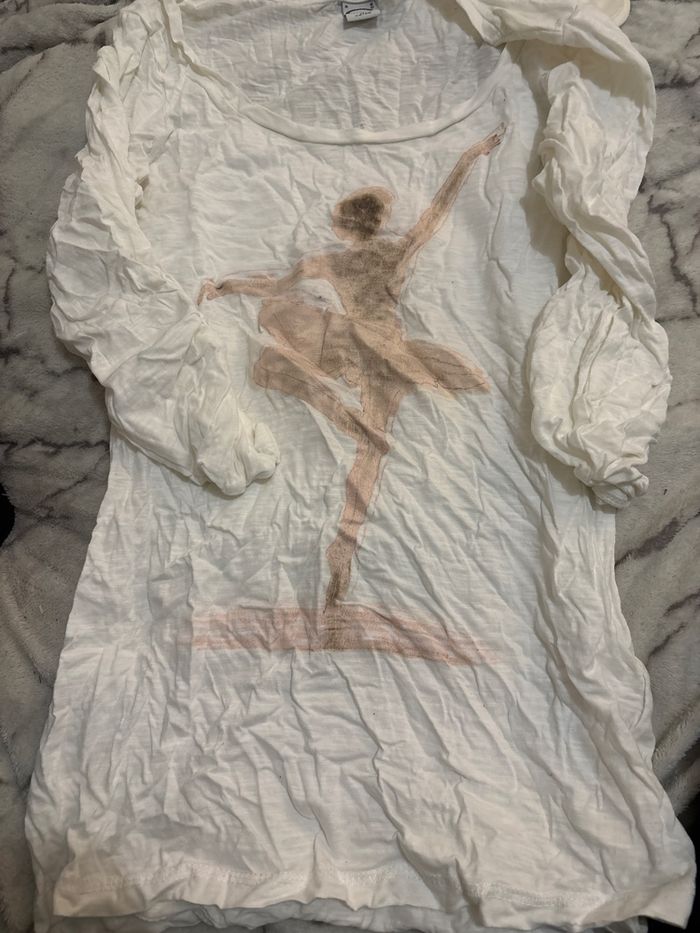 TEE shirt