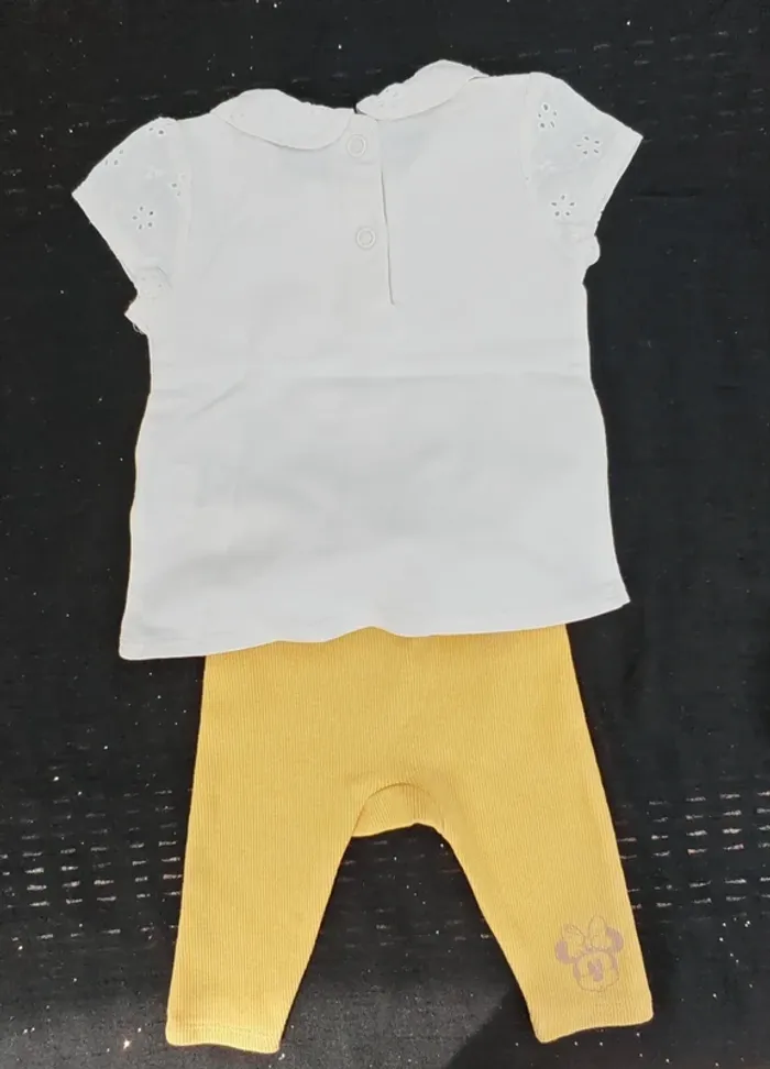 Ensemble Baby Disney C&A 👶 t-shirt col Claudine dentelle + legging – 62cm
Fille - photo numéro 3
