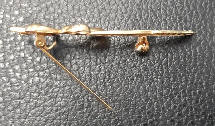 Très jolie broche en métal dorée et strass 3 épis - photo numéro 3