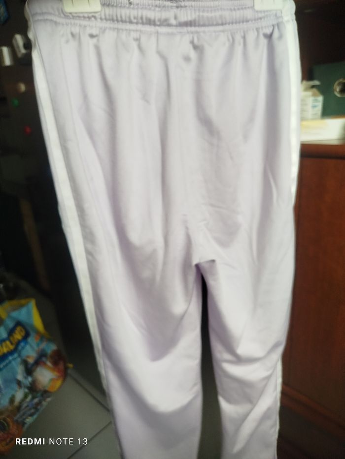 #kytie11ansfille. Jogging taille 11/12 ans - photo numéro 4