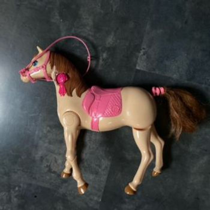 Cheval très élégant qui marche Barbie Mattel - photo numéro 2