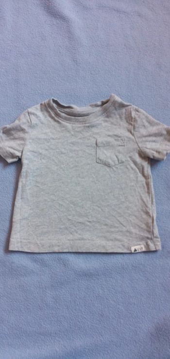 Tee-shirts GAP taille 12-18 mois