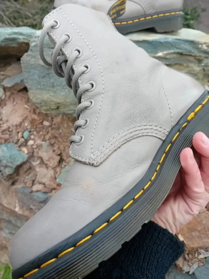 Dr. Martens 1460 cuir souple Pascal virginia 37 gris/beige - photo numéro 4