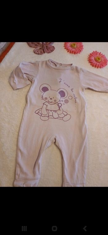 Pyjama bébé taille 6 mois