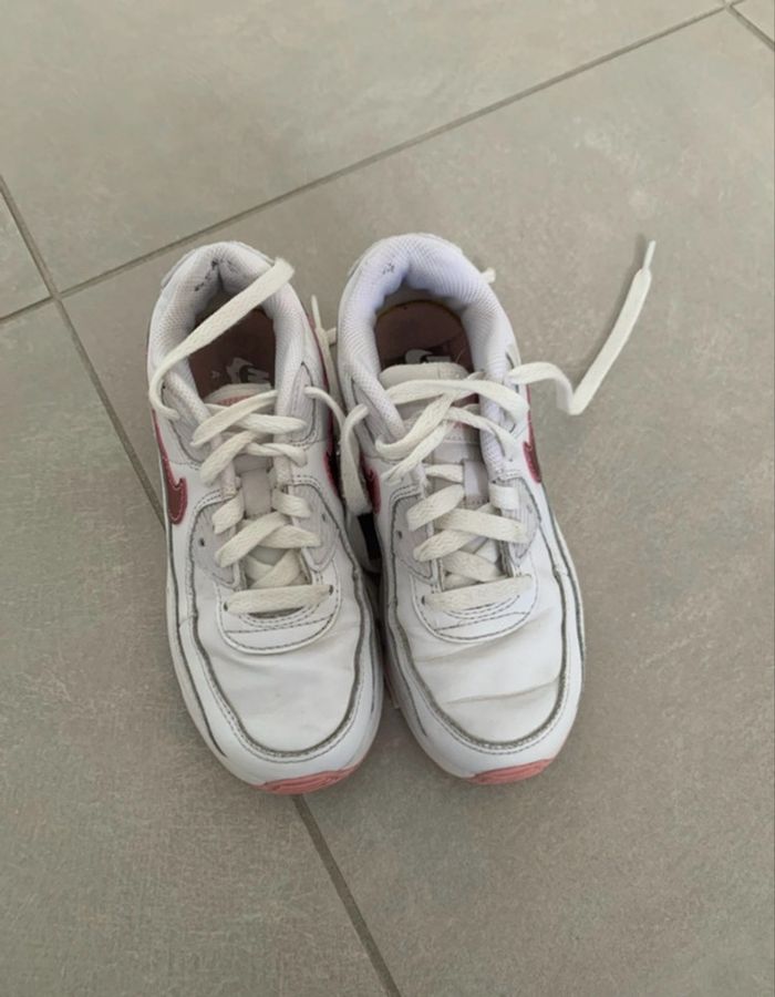 Basket Nike fille 31,5 - photo numéro 3