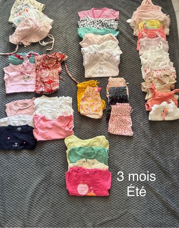 Lot vêtements fille 3 mois mi saison(39 pièces + 5 bobs)
