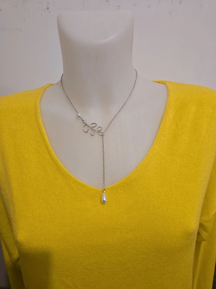Magnifique collier neuf