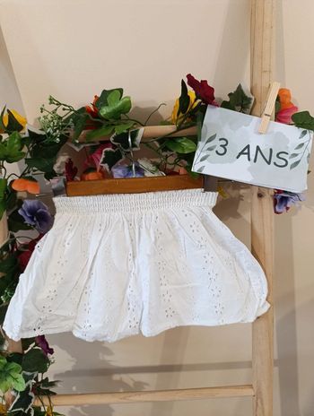 Jupe blanche 3ans Kiabi