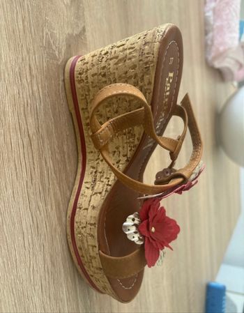 Chaussure compensée