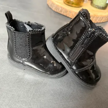 Bottines vernis noir 18/29