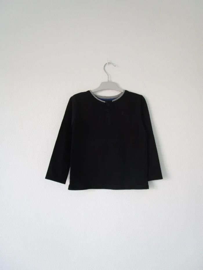 T-shirt noir Okaïdi 5 ans TBE