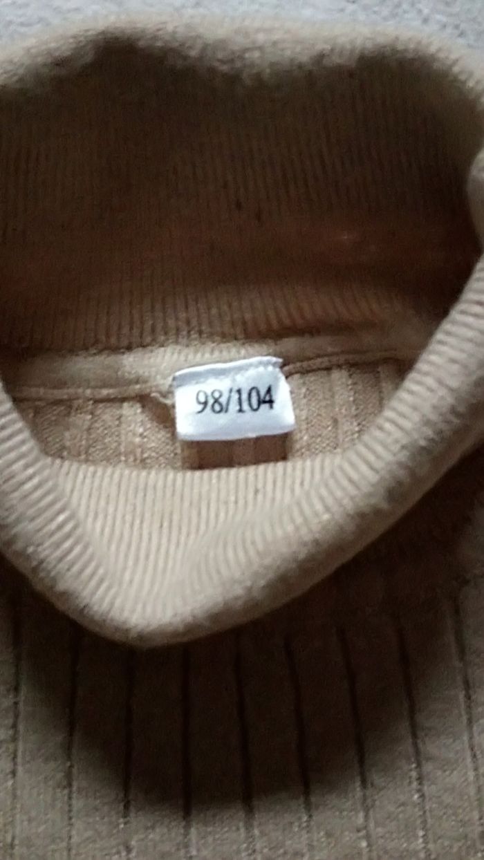 Pull léger col roulé - photo numéro 3