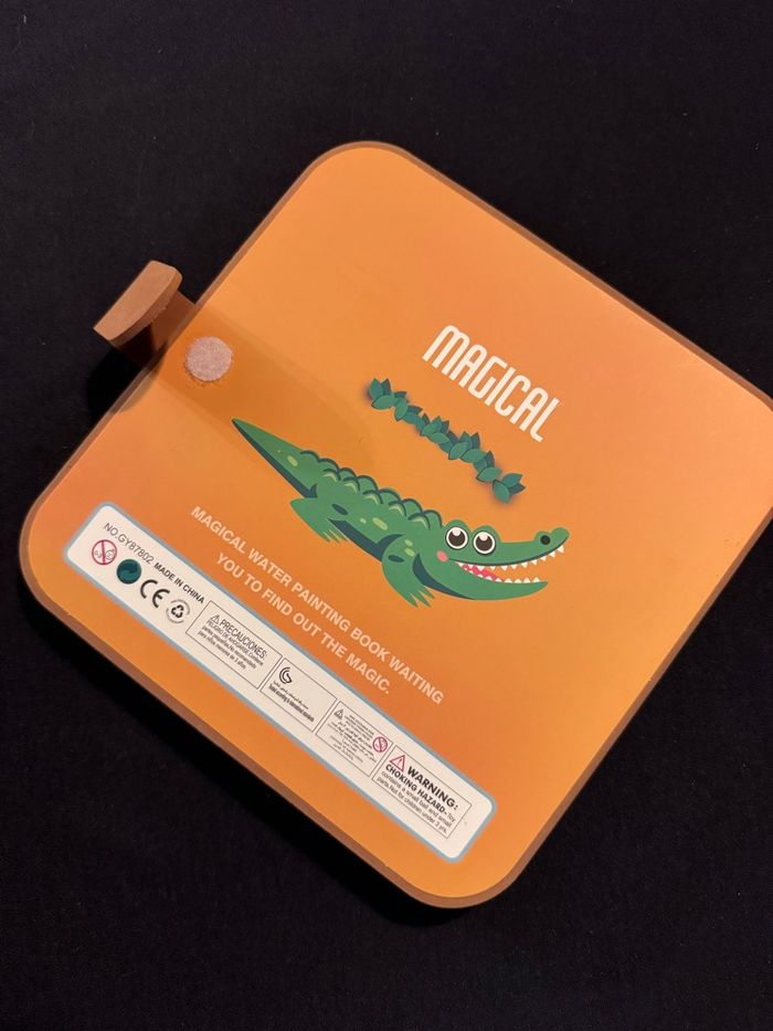 Livre d’éveil 2 en 1 dessin à l’eau et images scratch - photo numéro 3