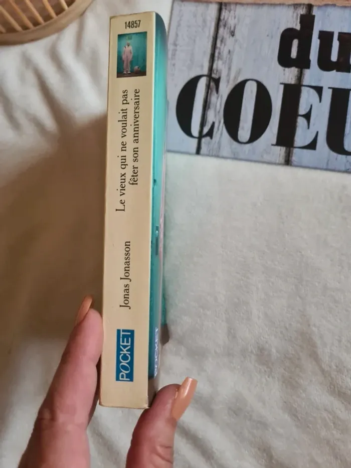 Livre de poche - photo numéro 6