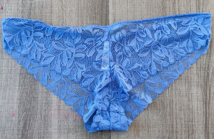 Soutien-gorge et tanga couleur bleu taille XL 46/48 marque Primark. Lingerie pour femme - photo numéro 5