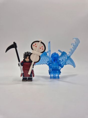 Figurine type lego Susanoo Madara Naruto