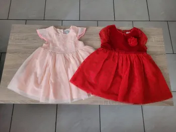 Lot de 2 robes en 18 mois