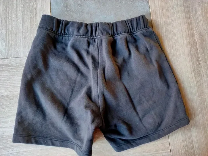 Short H&M 4-6 ans - photo numéro 2