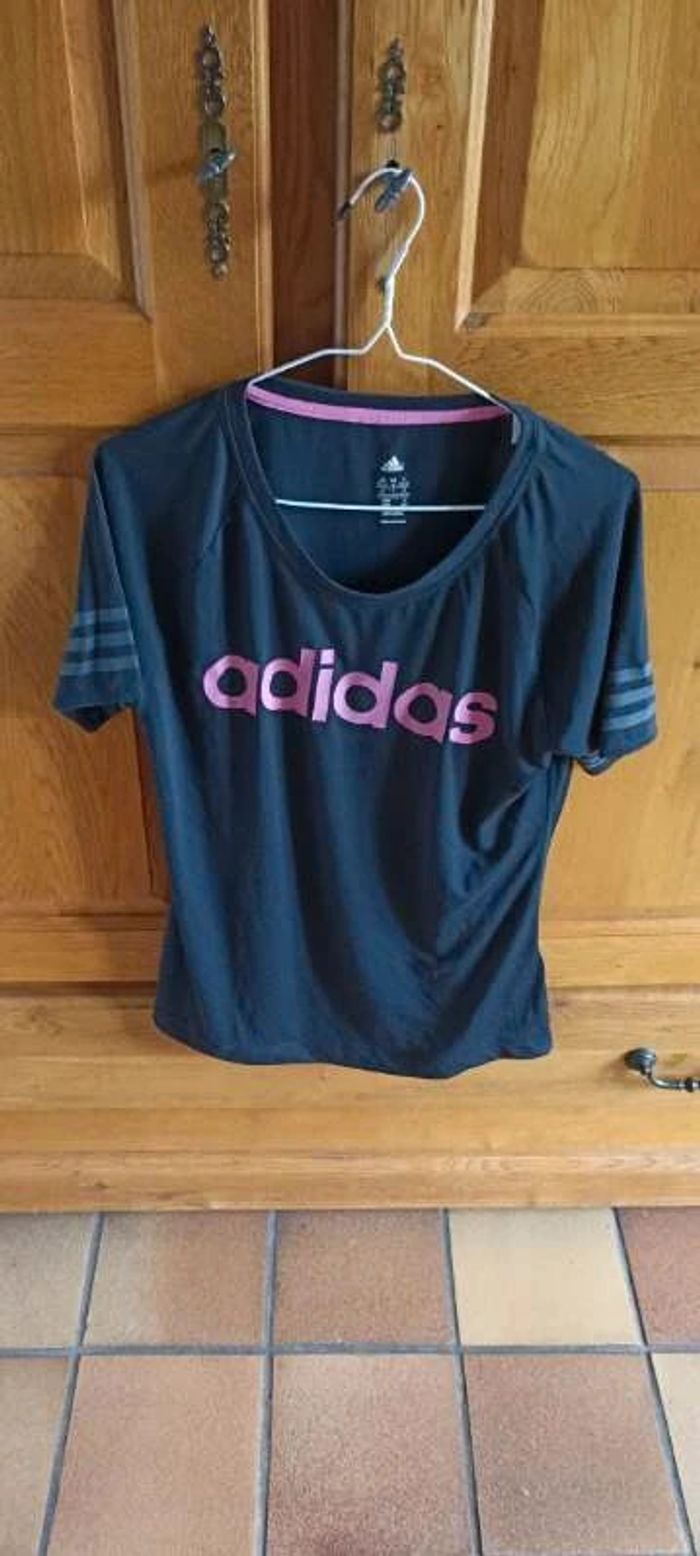 T-shirt adidas