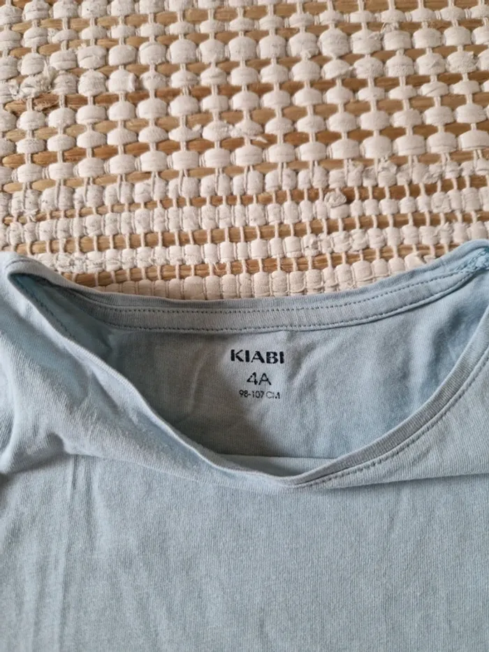 👕 T-shirt fille - Taille 4 ans (KIABI) basic - photo numéro 3