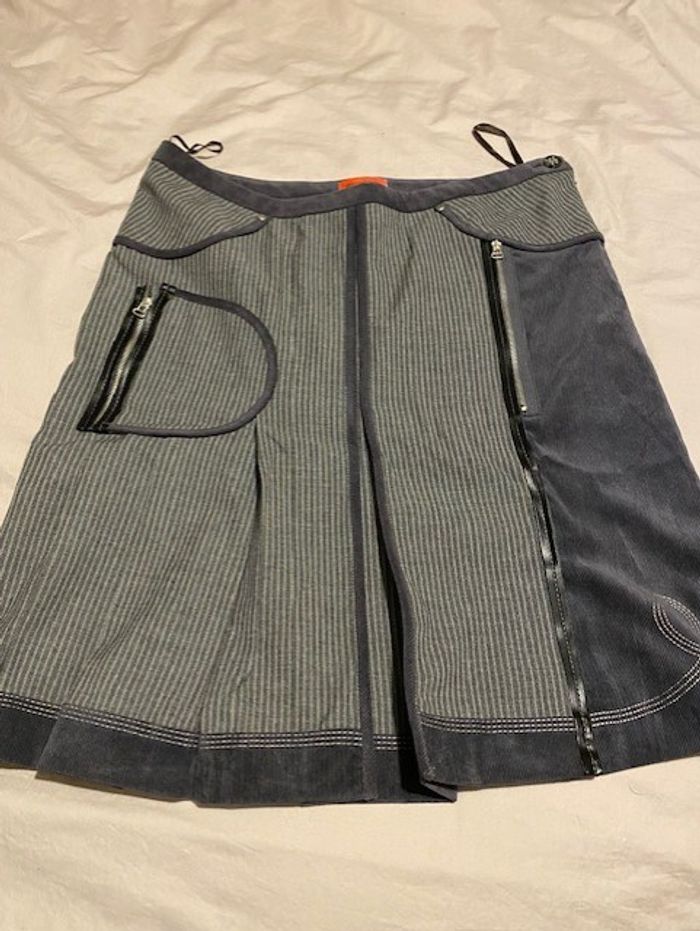Jupe courte grise