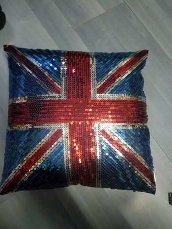 Coussin à sequins  motif angleterre