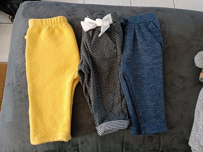 Lot de 3 pantalons en tissus 9mois