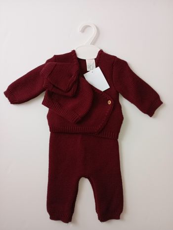 Ensemble bébé naissance complet bordeaux