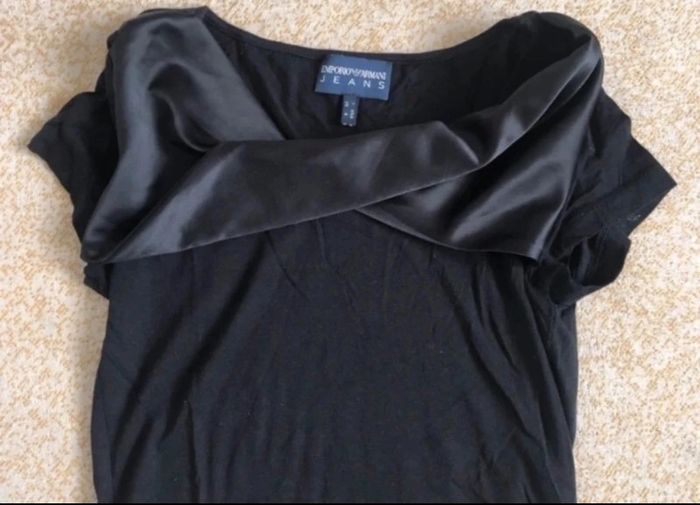 Haut Emporio Armani - photo numéro 2