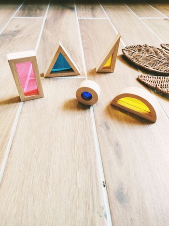 👶Lot de 5 blocs miroirs prismes multicolores en bois d'hevea JB986