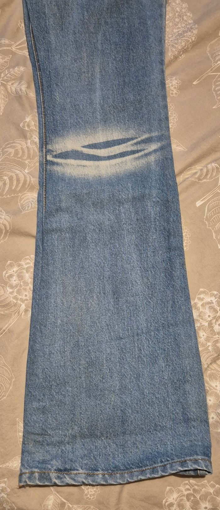 Jean rica Lewis femme - photo numéro 5