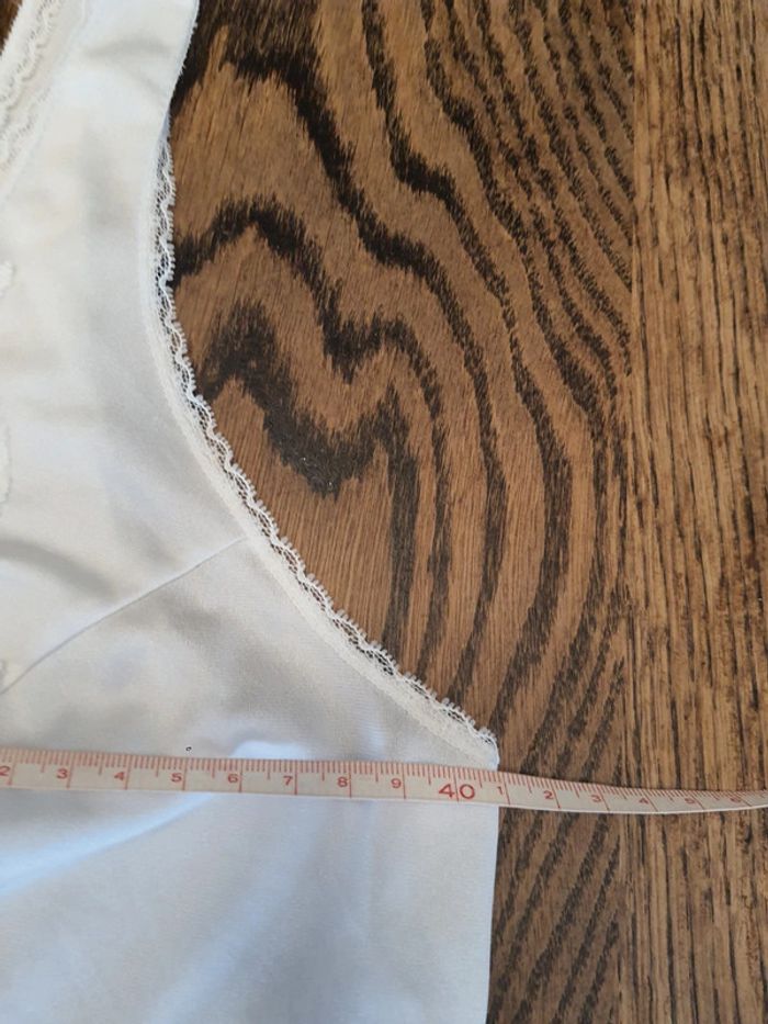 Jolie Nuisette blanche/créme Valisere eu 40 - photo numéro 17