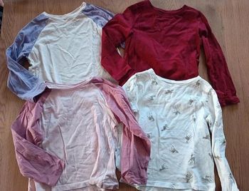 Lot 4 tee shirts manches longues h&m 98-104cm