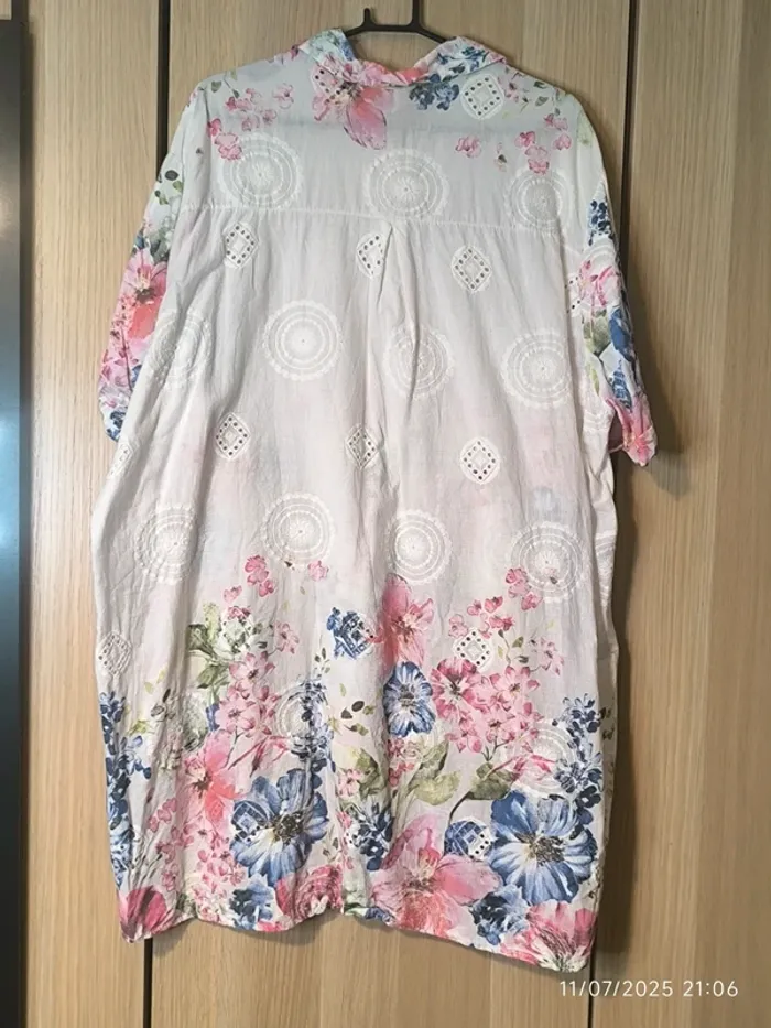 Chemise fleurie - photo numéro 2