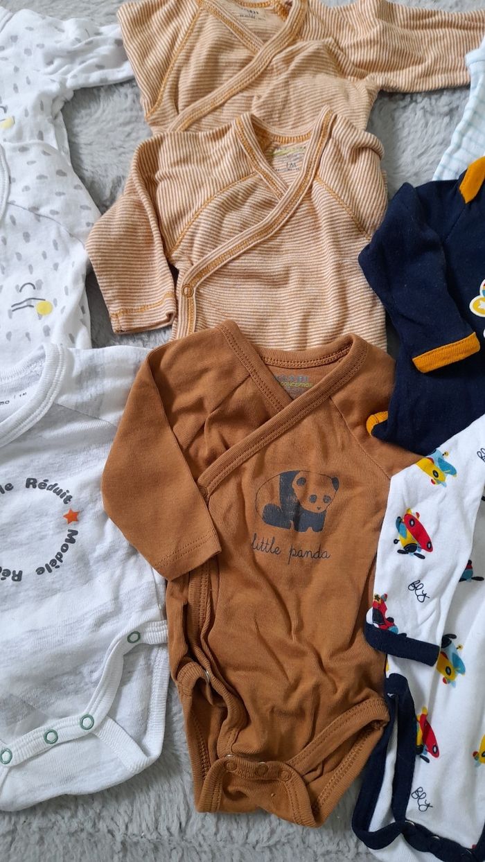 Lots de 9 bodies 1 mois - photo numéro 3