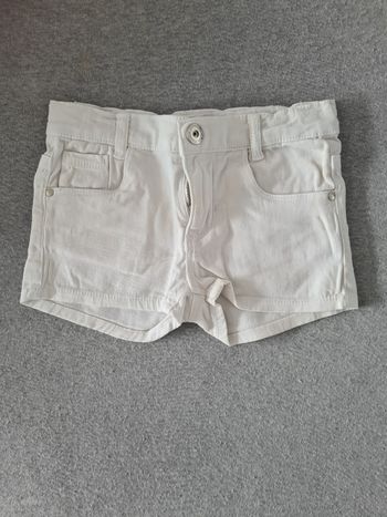 Short blanc