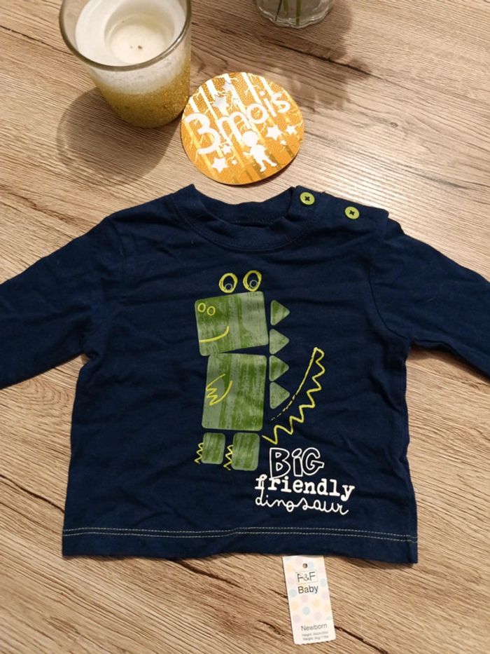 T-shirt F &F 56 cm neuf - photo numéro 2