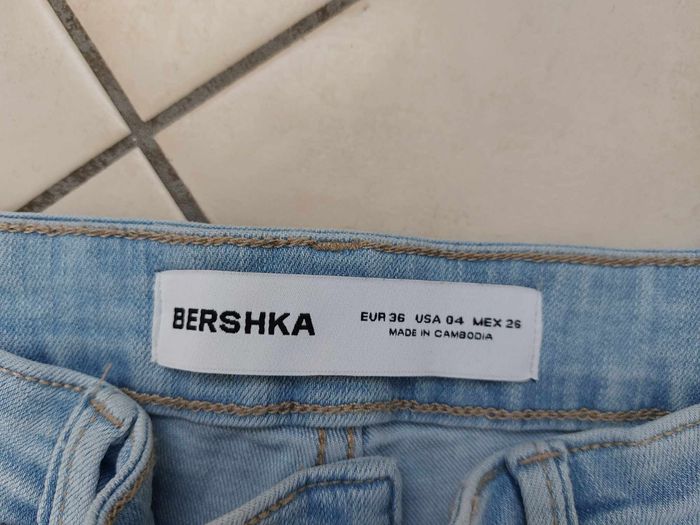 Jean Bershka bleu - photo numéro 4