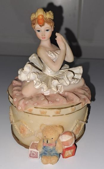 Boîte à dents danseuse étoile et son nounours