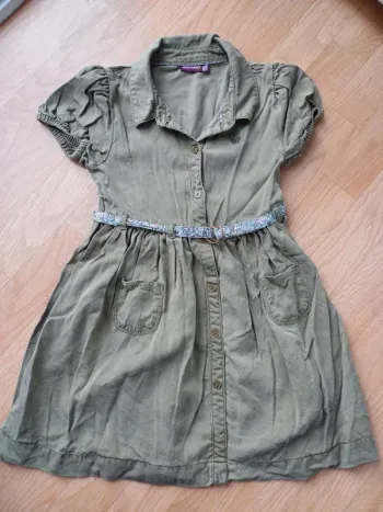 Robe kaki