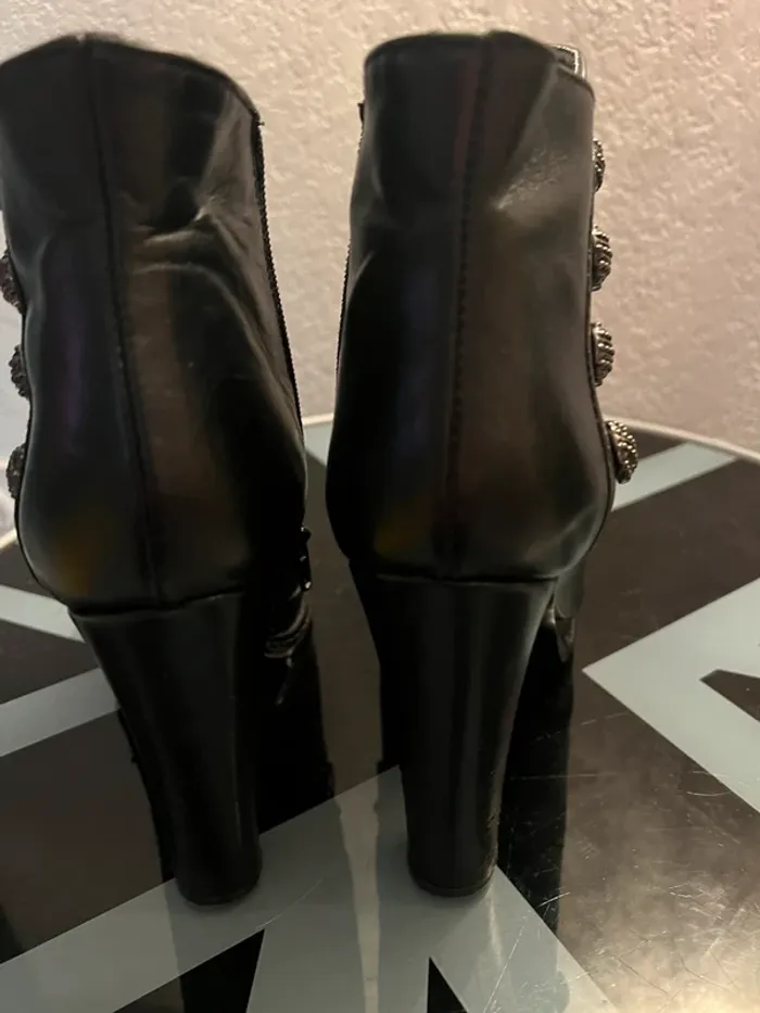 Bottines noires - photo numéro 3