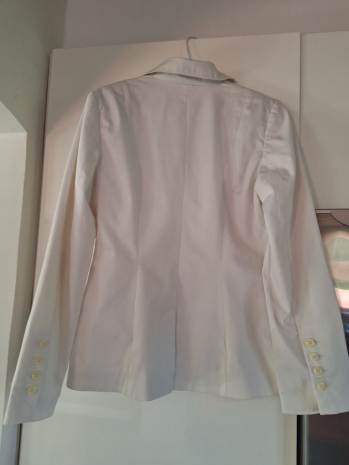Veste blanche taille 38 de belle qualité - photo numéro 3