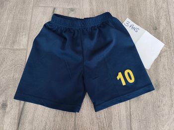 Magnifique short de foot numéro 10 🤟